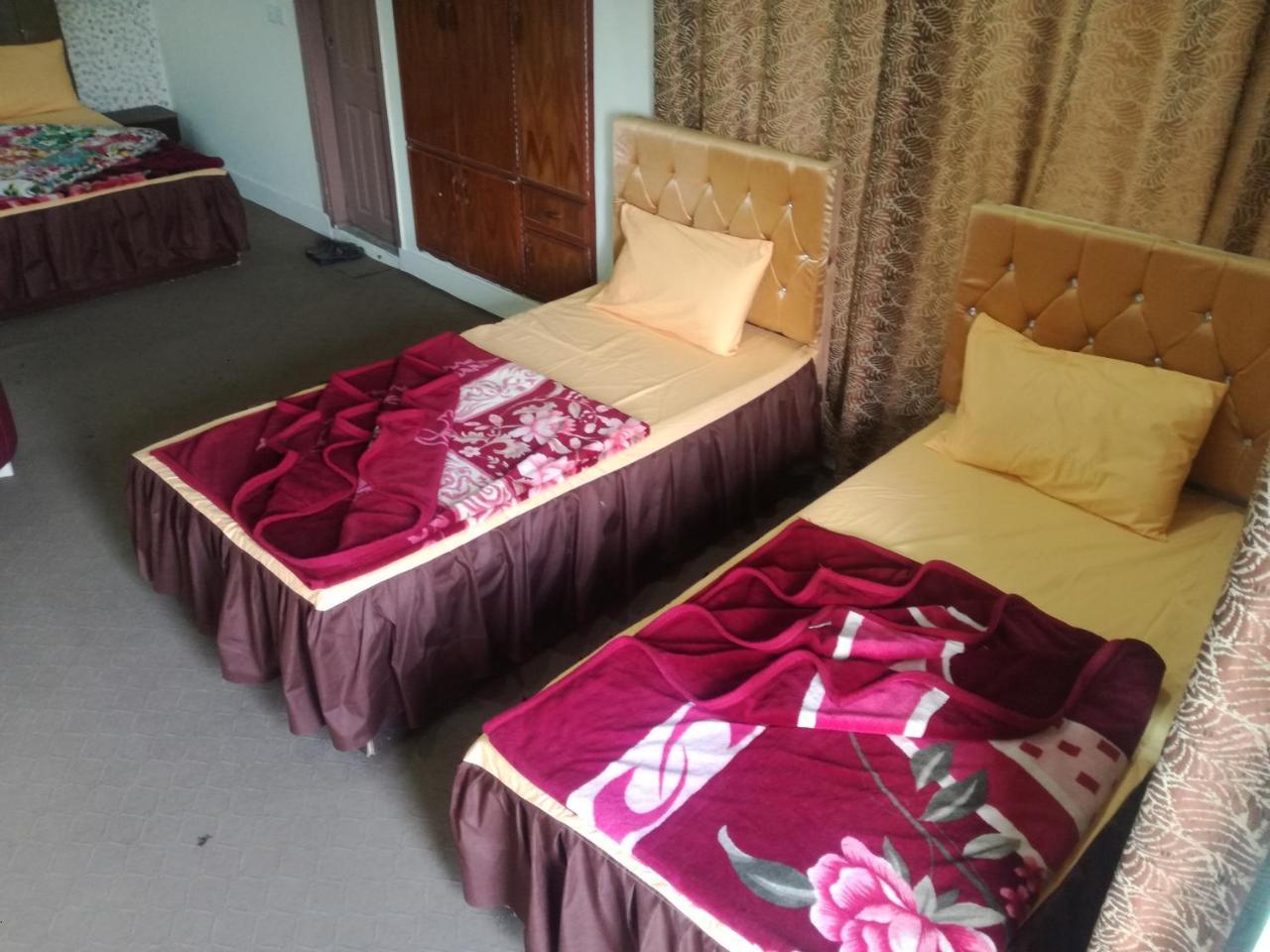 Smart Hotel Abbottabad Bagian luar foto